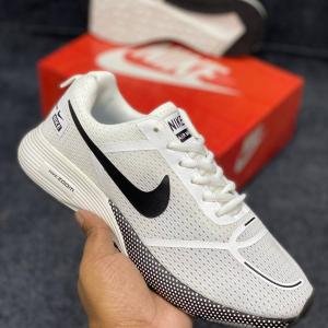 Nike Zoom Pegasus White