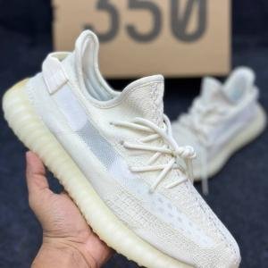 Yeezy Boost 350 V2 Bone