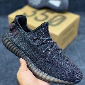 Yeezy Boost 350 V2 Static Black