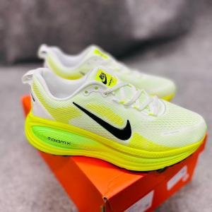 Nike Air Zoom Vomero 18 Green Volt