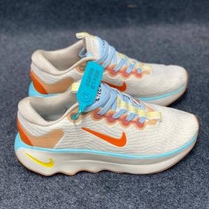 Nike Motiva Pale Ivory